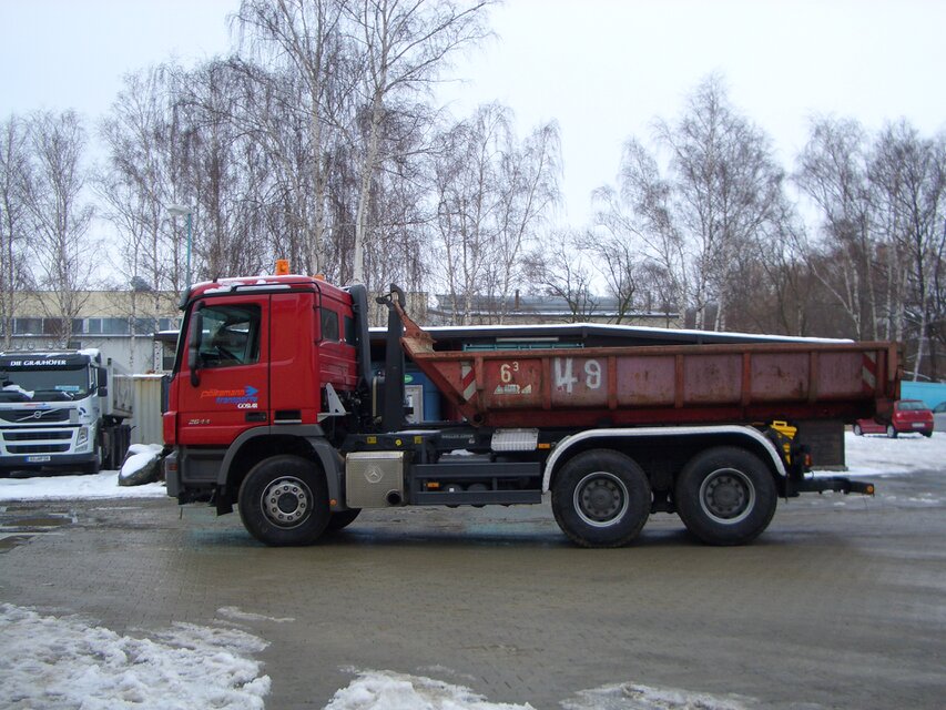 Hier auf dem Weg zum Kunden im Winter